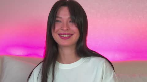 AlexandraBloom online show from January 19, 2025, 5:05 am