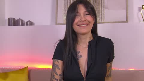 AlexandraBloom online show from January 23, 2025, 10:33 pm