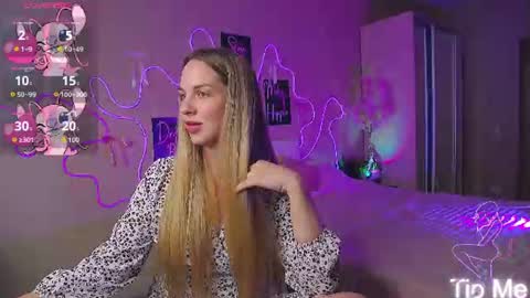 alexandracandy online show from July 9, 2026, 12:09 pm