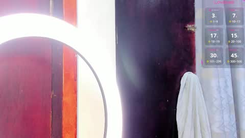     online show from September 21, 2025, 12:07 pm