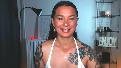 Snapshot of alexasven chatting on July 21, 2026, 7:49 pm Alex DONT FORGET GIVE ME THUMBS UP online show from July 21, 2026, 7:49 pm