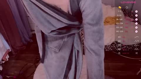 alexbellis online show from February 6, 2025, 4:53 am