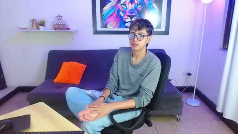 alex online show from April 21, 2026, 2:12 pm