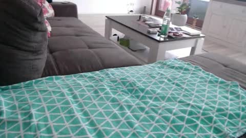 Doggystyle online show from December 26, 2024, 9:11 am