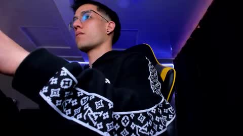 Snapshot of alexgiraldo__ chatting on September 11, 2025, 11:54 am alexgiraldo__ online show from September 11, 2025, 11:54 am