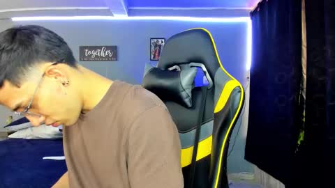 Snapshot of alexgiraldo__ chatting on September 12, 2025, 12:38 pm alexgiraldo__ online show from September 12, 2025, 12:38 pm