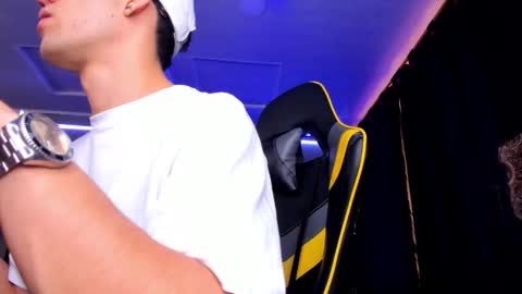 Snapshot of alexgiraldo__ chatting on September 21, 2025, 1:46 pm alexgiraldo__ online show from September 21, 2025, 1:46 pm