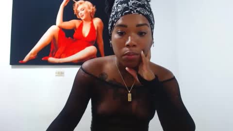 alexia_sinclaire24 online show from October 1, 2025, 12:05 am