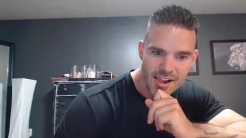 Snapshot of alexiarain chatting on October 3, 2025, 11:24 pm Alex online show from October 3, 2025, 11:24 pm