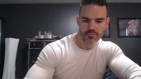 Snapshot of alexiarain chatting on November 18, 2025, 2:43 pm Alex online show from November 18, 2025, 2:43 pm