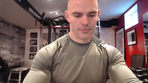 Snapshot of alexiarain chatting on December 14, 2025, 8:24 pm Alex online show from December 14, 2025, 8:24 pm