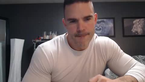 Snapshot of alexiarain chatting on December 18, 2025, 2:17 am Alex online show from December 18, 2025, 2:17 am