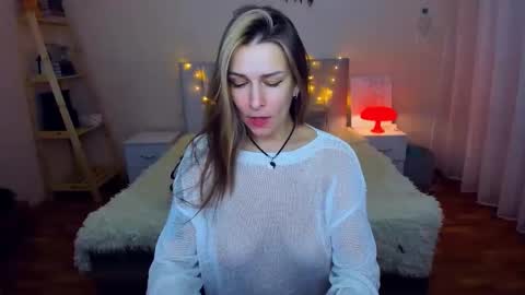 Alexia online show from March 3, 2025, 10:42 pm