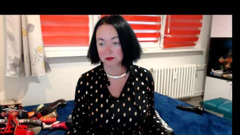alexie33 online show from July 22, 2026, 10:51 am