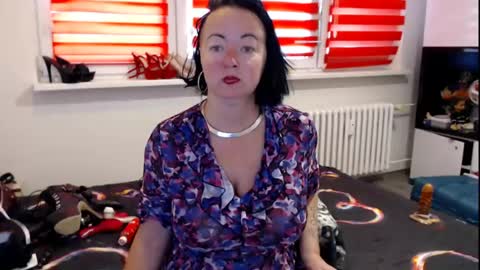 alexie33 online show from July 28, 2026, 9:26 am