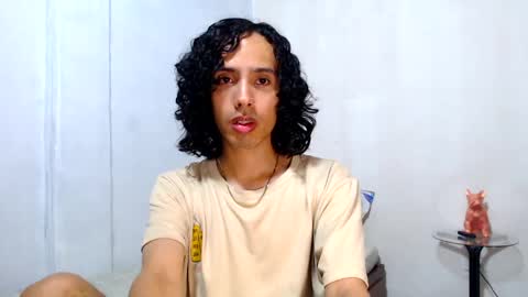 Snapshot of alexis21_ chatting on May 10, 2026, 6:57 pm Alexis online show from May 10, 2026, 6:57 pm