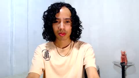 Snapshot of alexis21_ chatting on May 16, 2026, 12:26 pm Alexis online show from May 16, 2026, 12:26 pm