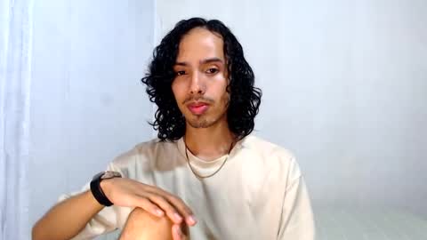 Snapshot of alexis21_ chatting on June 4, 2026, 7:09 pm Alexis online show from June 4, 2026, 7:09 pm