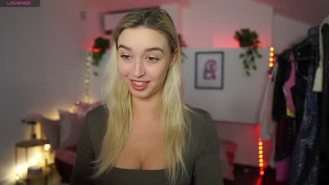 Alexis Texas online show from December 3, 2024, 7:22 pm