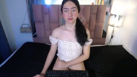 -- ALEXIS -- online show from October 11, 2025, 1:38 am