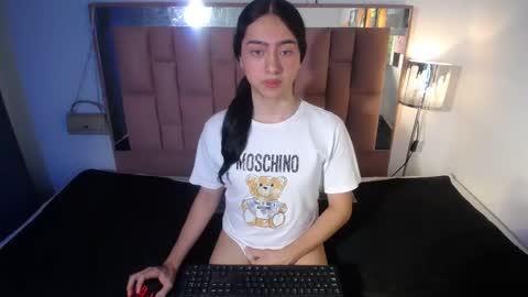 -- ALEXIS -- online show from October 14, 2025, 1:06 am