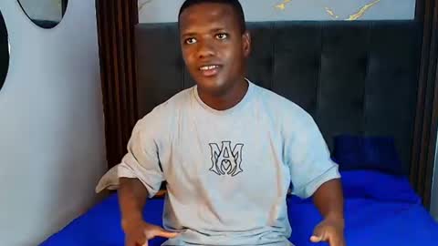 Alexis Fernandez online show from July 14, 2026, 9:42 pm