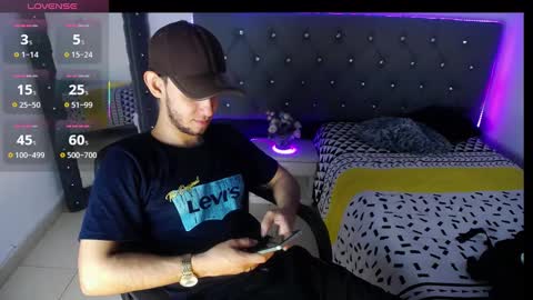 alexiscollinss online show from March 12, 2025, 3:24 am