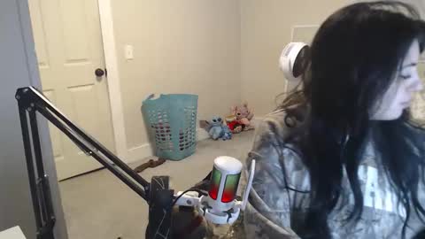 alexislove8 online show from January 19, 2026, 12:58 am