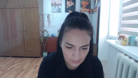 AlexisMillers online show from September 24, 2025, 9:23 am