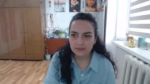 AlexisMillers online show from June 6, 2026, 10:42 am
