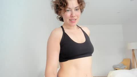 Sosweetcherry online show from December 2, 2025, 8:52 am