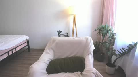 Snapshot of alexisweets chatting on May 26, 2026, 8:43 am Sosweetcherry online show from May 26, 2026, 8:43 am