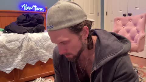 Alex Mann online show from December 4, 2024, 2:42 am
