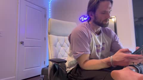 Alex Mann online show from January 19, 2025, 1:43 am