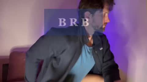 Alex Mann online show from November 19, 2025, 2:33 am