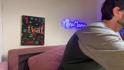 Alex Mann online show from April 2, 2026, 7:44 pm