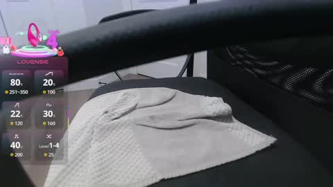 alex online show from November 12, 2025, 3:18 am