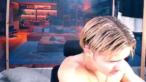 Snapshot of alexpierss chatting on October 15, 2025, 7:14 pm Alex online show from October 15, 2025, 7:14 pm