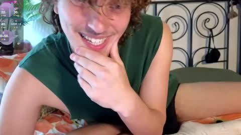Snapshot of alexrhodesxxx chatting on May 15, 2026, 12:12 pm Alex online show from May 15, 2026, 12:12 pm
