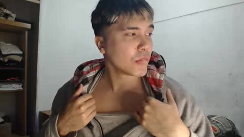 Snapshot of alexriversx chatting on May 7, 2026, 2:55 pm Alexander online show from May 7, 2026, 2:55 pm