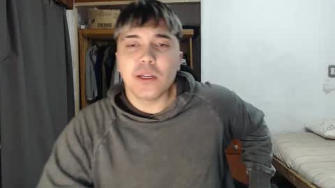 Snapshot of alexriversx chatting on May 19, 2026, 4:57 pm Alexander online show from May 19, 2026, 4:57 pm