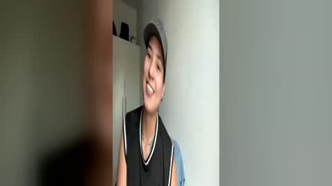 Snapshot of alexvoss_ chatting on July 4, 2026, 12:28 am Alex online show from July 4, 2026, 12:28 am