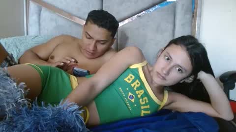 alex y luisa online show from April 18, 2026, 4:55 pm