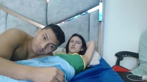 alex y luisa online show from April 19, 2026, 6:10 pm