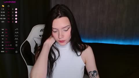 Alexa Bloom online show from December 16, 2025, 8:30 am