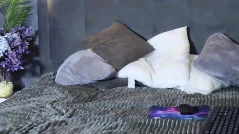 Snapshot of alexxone_ chatting on June 8, 2026, 8:15 am Alex online show from June 8, 2026, 8:15 am