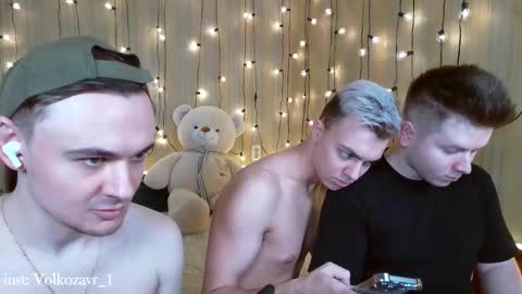 AlexDimaIgor online show from February 16, 2025, 6:43 pm