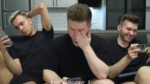 AlexDimaIgor online show from October 22, 2025, 8:41 pm