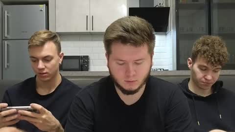 AlexDimaIgor online show from February 18, 2026, 9:22 pm