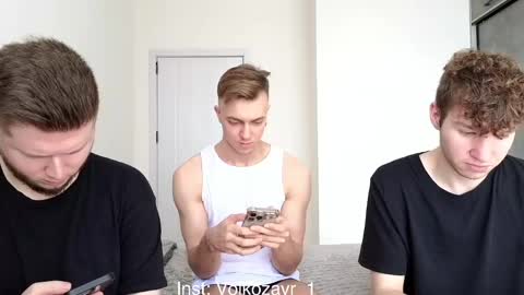 AlexDimaIgor online show from April 20, 2026, 8:17 am